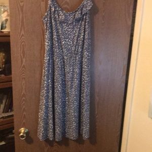 Loft medium size grey splattered pattern dress